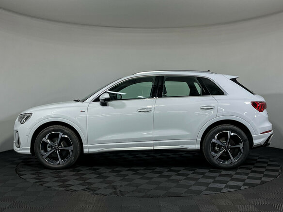 2026 Audi Q3 35 TFSI II (F3), белый, 4500000 рублей - вид 4