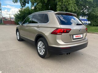 2017 Volkswagen Tiguan II, бежевый, 1999000 рублей, вид 5