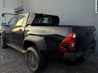 2025 Toyota Hilux VIII Рестайлинг 2, чёрный, 9230000 рублей, вид 3