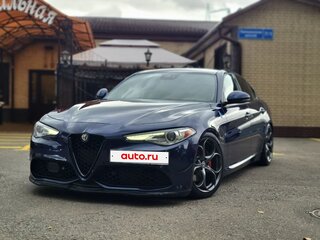 2017 Alfa Romeo Giulia II (952), синий, 2500000 рублей, вид 4