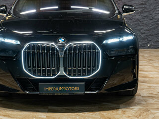 2024 BMW 7 серии 740i xDrive VII (G70), чёрный, 14250000 рублей, вид 3