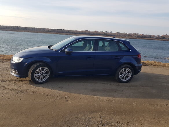 2015 Audi A3 III (8V), синий, 1270000 рублей - вид 13