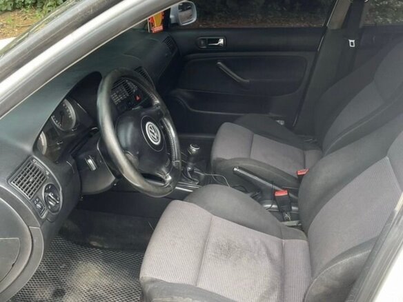 2002 Volkswagen Golf IV, белый, 250000 рублей - вид 9