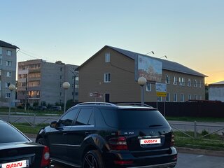 2009 Mercedes-Benz M-Класс 350 II (W164) Рестайлинг, чёрный, 1100000 рублей, вид 5