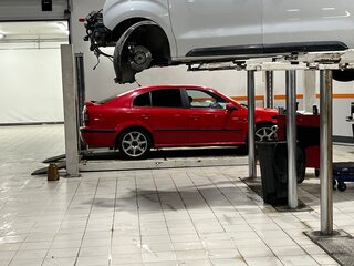 2007 Skoda Octavia I (A4) Рестайлинг, красный, 390000 рублей, вид 1