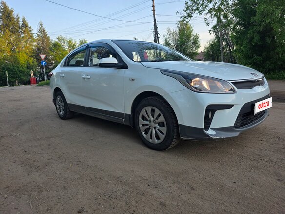 2018 Kia Rio IV, белый - вид 1