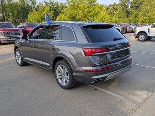 2025 Audi Q7 45 TFSI II (4M) Рестайлинг 2, серый, 7886568 рублей, вид 4
