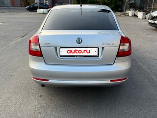 2011 Skoda Octavia II (A5) Рестайлинг, серебристый, 750000 рублей, вид 5