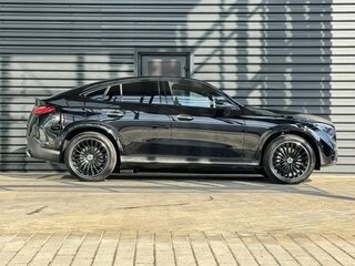 2026 Mercedes-Benz GLC Coupe 300 II (C254), чёрный, 10690000 рублей, вид 4