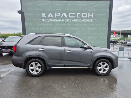 2020 Kia Sorento II Рестайлинг, серый, 1880000 рублей, вид 4