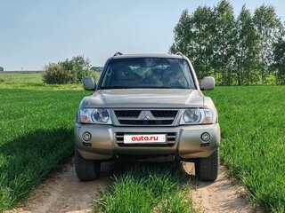 2003 Mitsubishi Montero III, серый, 800000 рублей, вид 4