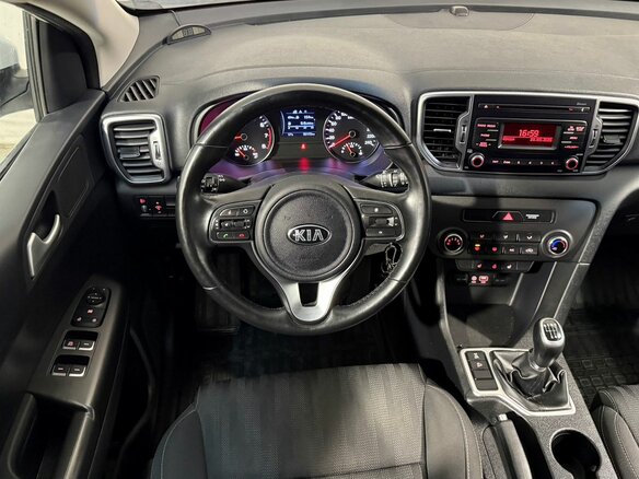 2017 Kia Sportage IV, белый, 1799800 рублей - вид 10