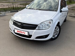 2012 Opel Astra H Рестайлинг, белый, 620000 рублей, вид 1