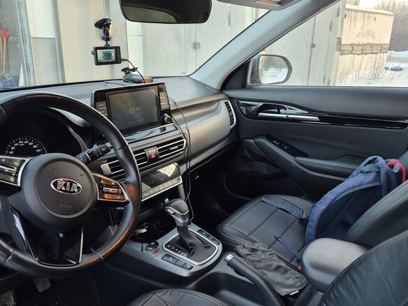 2021 Kia Seltos I, серый, 2650000 рублей - вид 4