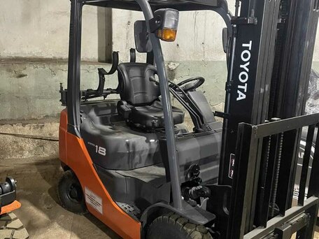 2008 Toyota 32-8FGF15, оранжевый, 950000 рублей, вид 1
