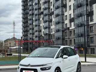 2017 Citroen C4 Picasso II Рестайлинг, белый, 1210000 рублей, вид 1