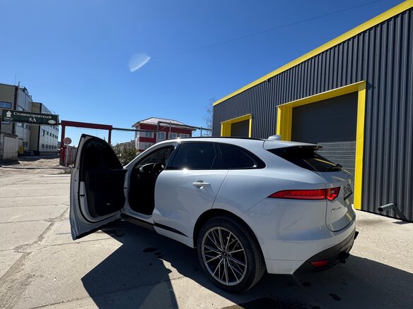2018 Jaguar F-Pace I, белый, 2550000 рублей - вид 18