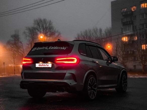 2020 BMW X5 M Competition III (F95), серый, 8250000 рублей - вид 3
