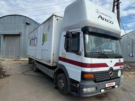 2001 Mercedes-Benz Atego, белый, 1550000 рублей, вид 2