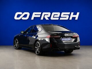2024 BMW 5 серии 530i xDrive VIII (G60/G61/G68), синий, 8097434 рублей, вид 2
