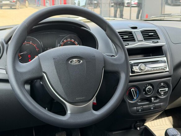2025 Lada (ВАЗ) Granta I Рестайлинг, белый - вид 12