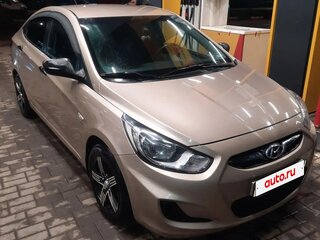 2014 Hyundai Solaris I, бежевый, 1070000 рублей, вид 1