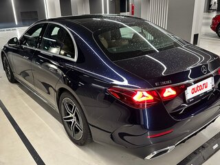 2024 Mercedes-Benz E-Класс 300 VI (W214, S214), синий, 7930000 рублей, вид 3