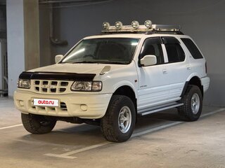 2000 Isuzu Wizard II, белый, 699000 рублей, вид 3