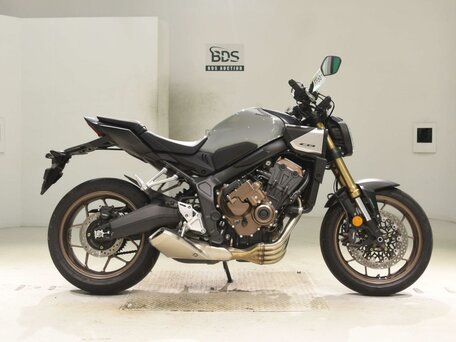 2024 Honda CB 650R, серый, 1199000 рублей, вид 2