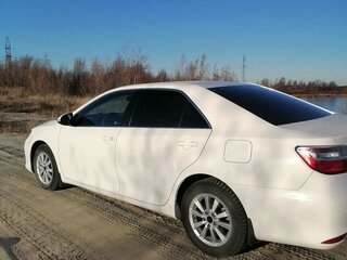 2015 Toyota Camry VII (XV50) Рестайлинг, белый, 1900000 рублей, вид 5