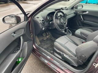 2012 Audi A1 I (8X), красный, 845000 рублей, вид 5