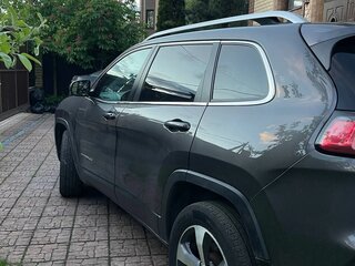 2020 Jeep Cherokee V (KL) Рестайлинг, серый, 3380000 рублей, вид 4