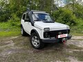 1998 Lada (ВАЗ) 2121 (4x4) I Рестайлинг, белый, 499999 рублей - вид 1