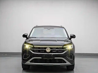 2023 Volkswagen Tayron I Рестайлинг, чёрный, 2359000 рублей, вид 2