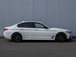 2019 BMW 5 серии 520d xDrive VII (G30/G31/G38), белый, 3299000 рублей, вид 5