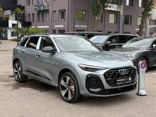 2026 Audi Q5 L III (GU), чёрный, 5830000 рублей, вид 3