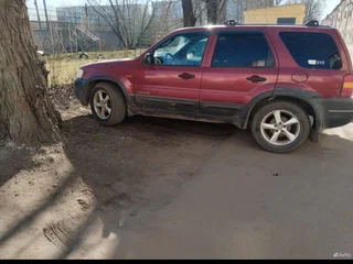 2001 Ford Maverick III, красный, 125000 рублей, вид 5