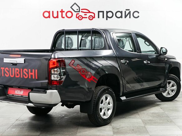 2022 Mitsubishi L200 V Рестайлинг, серый, 3990000 рублей - вид 4