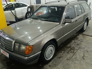 1993 Mercedes-Benz W124 300, серый, 1250000 рублей, вид 3