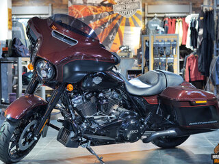2022 Harley-Davidson Street Glide, пурпурный, 3600000 рублей, вид 3
