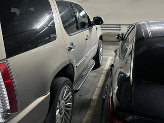 2010 Cadillac Escalade III, жёлтый, 2200000 рублей, вид 4