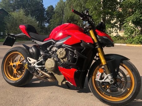 2020 Ducati Streetfighter V4, красный, 2000000 рублей, вид 2