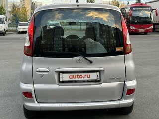 2004 Toyota FunCargo, серый, 410000 рублей, вид 2