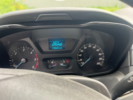 2017 Ford Transit, белый, 3050000 рублей, вид 2