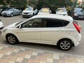 2013 Hyundai Solaris I, белый, 900000 рублей - вид 3