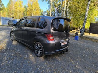 2011 Honda Freed I Рестайлинг, серый, 1000000 рублей, вид 4