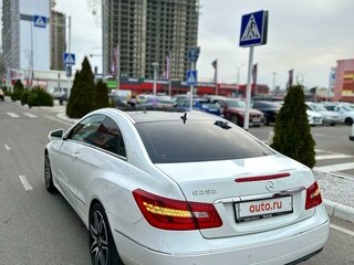 2011 Mercedes-Benz E-Класс 250 5G-Tronic IV (W212, S212, C207), белый, 1350000 рублей, вид 1