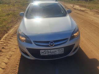 2014 Opel Astra J Рестайлинг, серебристый, 750000 рублей, вид 1