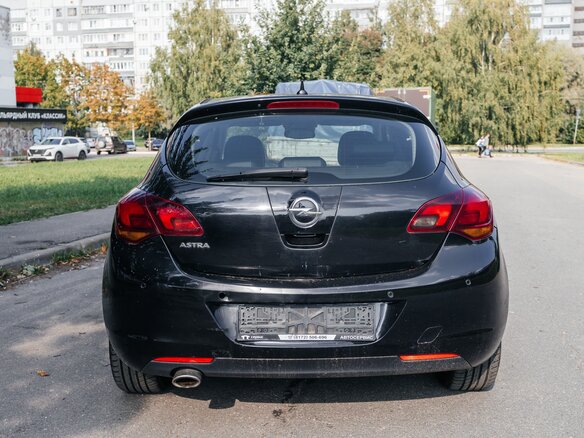 2011 Opel Astra J, чёрный, 950000 рублей - вид 5