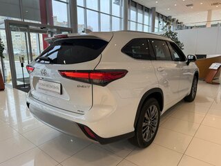 2026 Toyota Highlander IV (XU70), белый, 5780000 рублей, вид 5
